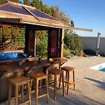 Holiday home Piscine Et Jacuzzi A 2km De La De St Georges De Didonne Saint-Georges-de-Didonne