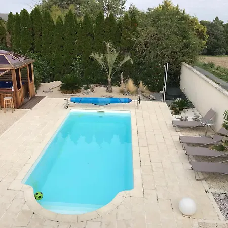 Сasa de vacaciones Piscine Et Jacuzzi A 2km De La De St Georges De Didonne *