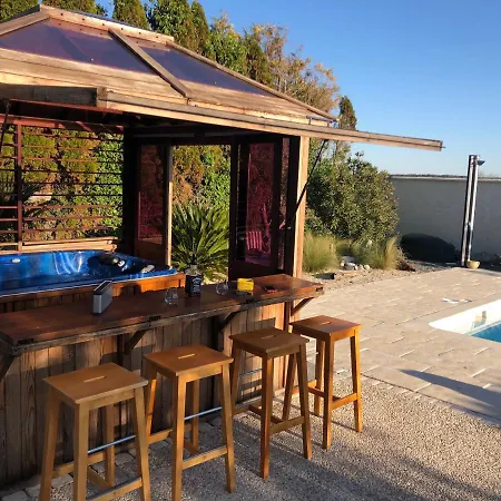 Ferienhaus Piscine Et Jacuzzi A 2km De La De St Georges De Didonne Saint-Georges-de-Didonne